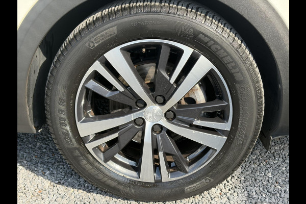 Peugeot 3008 1.2 PureTech Allure ✓1e Eigenaar✓D-riem vv 2024✓360° Camera✓Navi✓Trekhaak✓Carplay✓131pk✓Dealer Onderhouden✓Keyless✓Memory stoelen✓Halfleder✓Pdc V+A✓Stoelverw✓Dodehoeksensor✓17''Lm velgen✓N.A.P✓Apk tot 03-2027