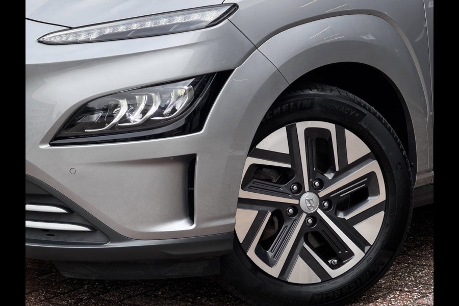 Hyundai Kona EV Fashion 64 kWh | 97% SOH | Camera | Winter Pack | Adaptive Cruise | Head-Up Display | Navigatie | Krell Sound