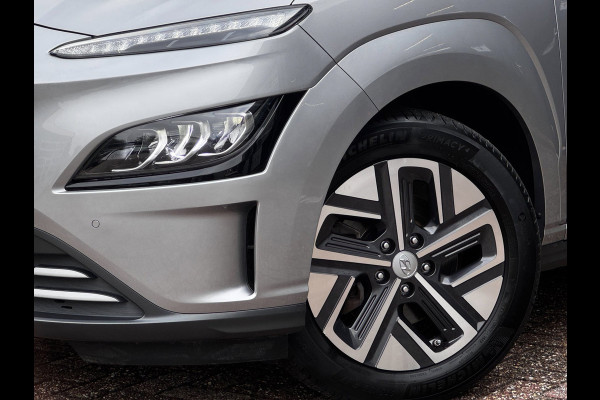 Hyundai Kona EV Fashion 64 kWh | 97% SOH | Camera | Winter Pack | Adaptive Cruise | Head-Up Display | Navigatie | Krell Sound