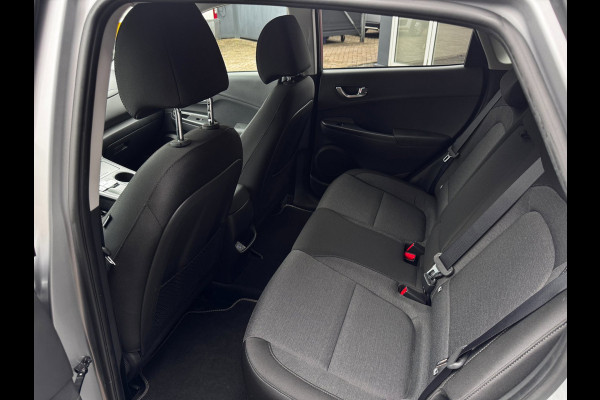 Hyundai Kona EV Fashion 64 kWh | 97% SOH | Camera | Winter Pack | Adaptive Cruise | Head-Up Display | Navigatie | Krell Sound