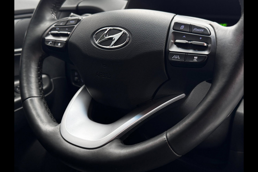 Hyundai Kona EV Fashion 64 kWh | 97% SOH | Camera | Winter Pack | Adaptive Cruise | Head-Up Display | Navigatie | Krell Sound