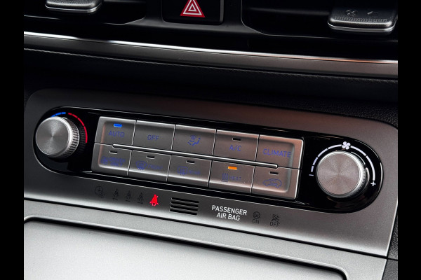 Hyundai Kona EV Fashion 64 kWh | 97% SOH | Camera | Winter Pack | Adaptive Cruise | Head-Up Display | Navigatie | Krell Sound
