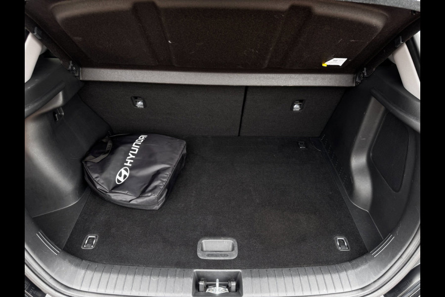 Hyundai Kona EV Fashion 64 kWh | 97% SOH | Camera | Winter Pack | Adaptive Cruise | Head-Up Display | Navigatie | Krell Sound