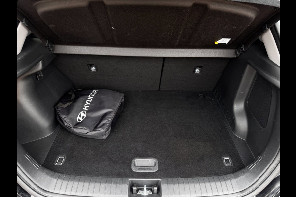 Hyundai Kona EV Fashion 64 kWh | 97% SOH | Camera | Winter Pack | Adaptive Cruise | Head-Up Display | Navigatie | Krell Sound