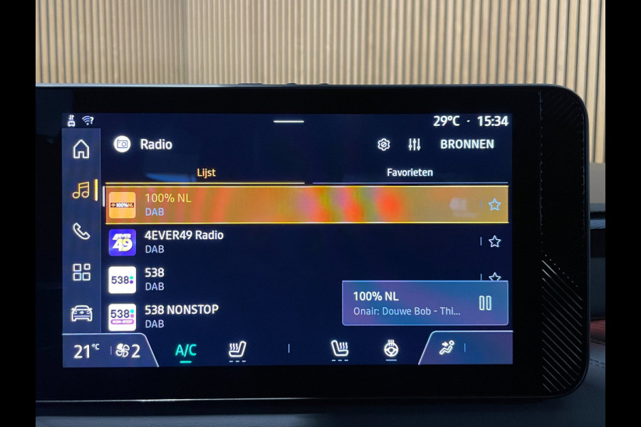 Nissan Micra EVOLVE 52 kWh|99,45% SOH|413KM WLTP|GROTE ACCU|ACC|CAMERA|CARPLAY|PDC V+A|STOEL+STUURVERWARMING|NAP|NL-AUTO|MARGE|