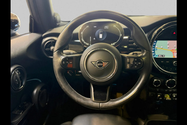 MINI Electric Camden Plus Edition 33 kWh(NL-auto, 1e Eig, Dealer OndH, Panorama, Harman/Kardon, Carplay, ParkeerSen, Navi Etc)