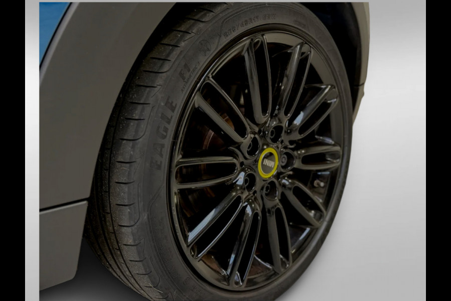MINI Electric Camden Plus Edition 33 kWh(NL-auto, 1e Eig, Dealer OndH, Panorama, Harman/Kardon, Carplay, ParkeerSen, Navi Etc)