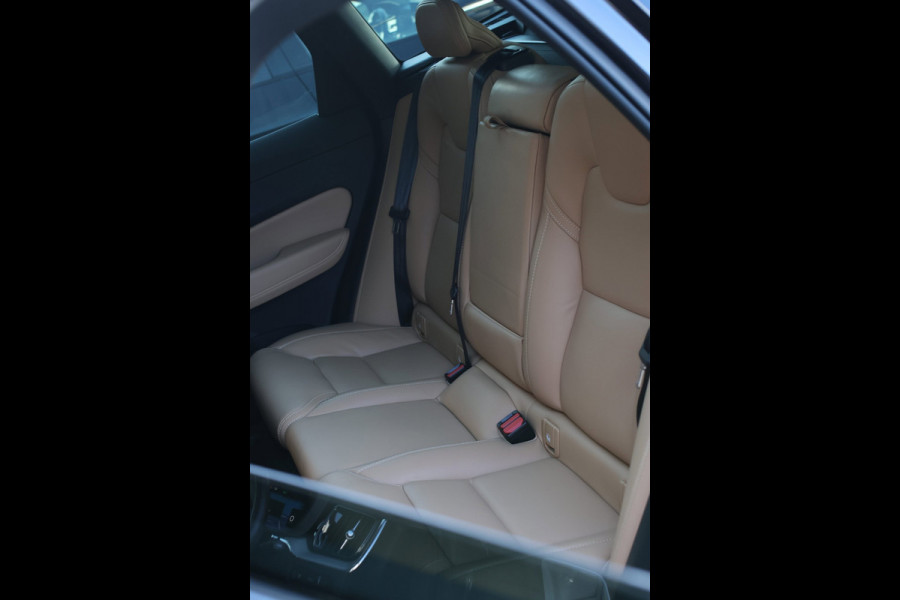 Volvo XC60 2.0 T8 Plug-in hybrid AWD Inscription *B&W*Pano*Massage*