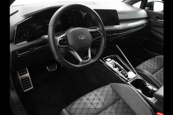 Volkswagen Golf 1.5 eTSI 150pk DSG R-Line Panorama dak Navigatie Apple Carplay/Android Auto Climate Control Camera Dab Extra Getint Glas Adaptieve Cruise Control Virtual Cockpit Lichtmetalen Velgen