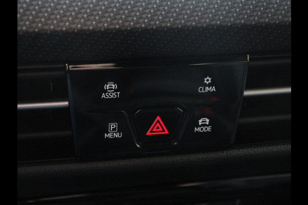 Volkswagen Golf 1.5 eTSI 150pk DSG R-Line Panorama dak Navigatie Apple Carplay/Android Auto Climate Control Camera Dab Extra Getint Glas Adaptieve Cruise Control Virtual Cockpit Lichtmetalen Velgen