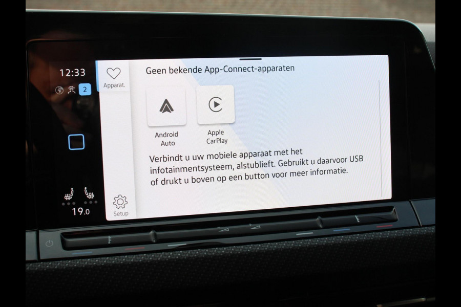 Volkswagen Golf 1.5 eTSI 150pk DSG R-Line Panorama dak Navigatie Apple Carplay/Android Auto Climate Control Camera Dab Extra Getint Glas Adaptieve Cruise Control Virtual Cockpit Lichtmetalen Velgen