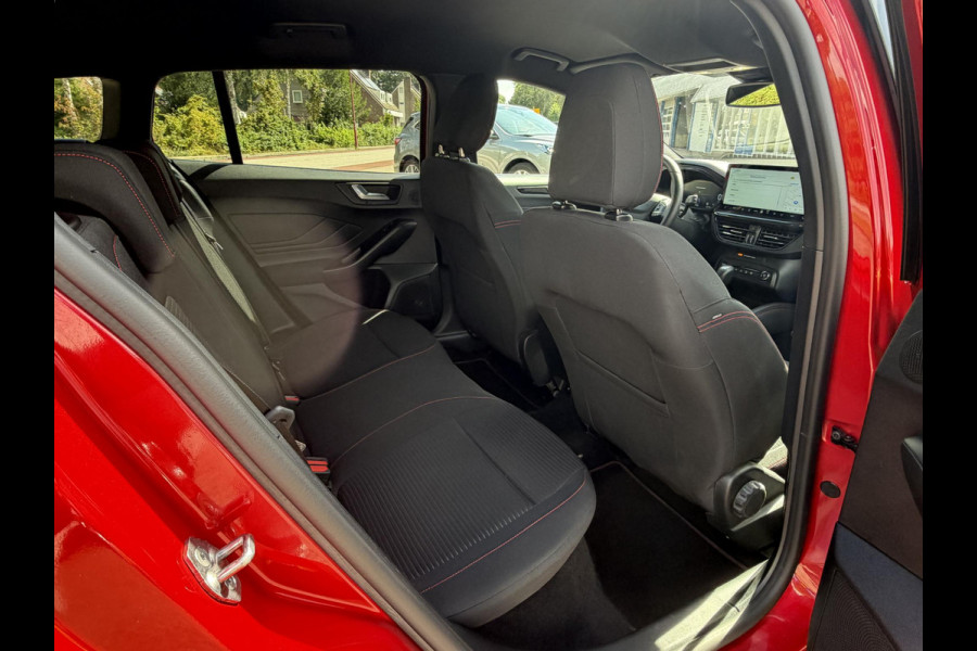 Ford FOCUS Wagon 1.0 EcoBoost Hybrid ST Line X 155 PK | Automaat | Winterpack | Driver Assistance Pack | AGR stoel | Achteruitrijcamera