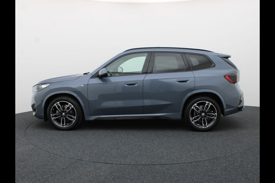 BMW X1 sDrive18i | M-Sport | Pano | Memory | 360 Camera | Head Up | Keyless | Harman/ Kardon | Prijs Rijklaar !!