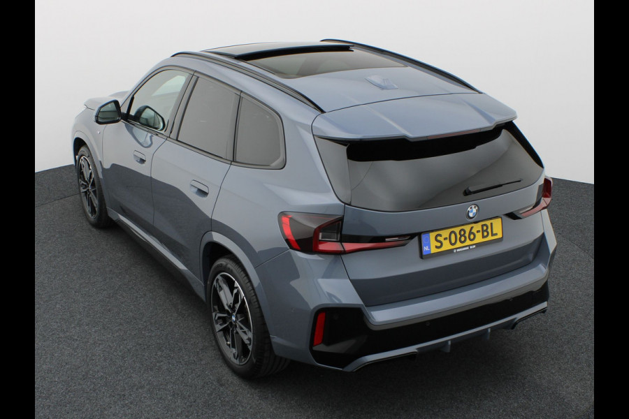 BMW X1 sDrive18i | M-Sport | Pano | Memory | 360 Camera | Head Up | Keyless | Harman/ Kardon | Prijs Rijklaar !!