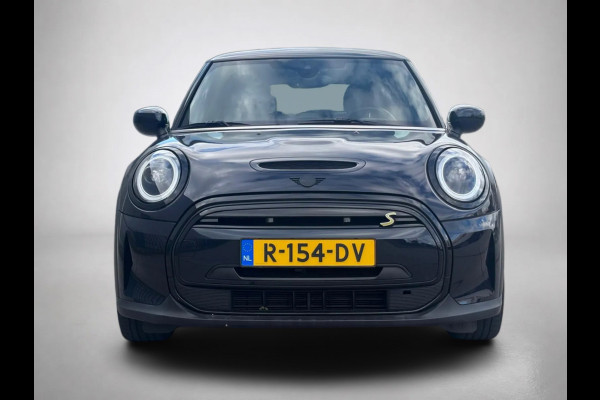 MINI Electric Camden Edition 33 kWh (NL-auto, 1e Eig, Dealer OndH, Carplay, StoelV, PDC, Navi, Climate Con, Cruise Con, Etc)