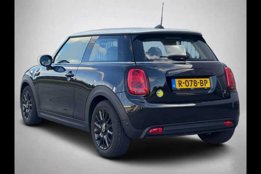 MINI Electric MINI Yours 33 kWh (NL-auto, 1e Eig, BTW, Carplay, Climate Con, Navi, Parkeersensor, Etc)