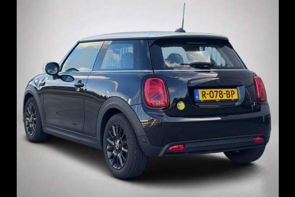 MINI Electric MINI Yours 33 kWh (NL-auto, 1e Eig, BTW, Carplay, Climate Con, Navi, Parkeersensor, Etc)