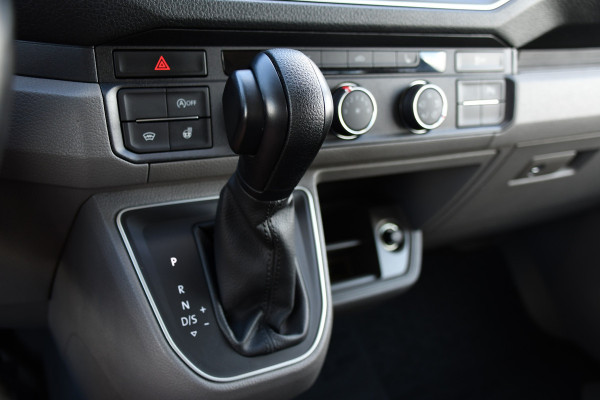 MAN TGE 3.180 35 2.0 L3H3 DC PB Edition Camera, Cruise, Carplay, LED, Automaat, Stoelverwarming, Leder, Trekhaak, Sensoren, Uniek!