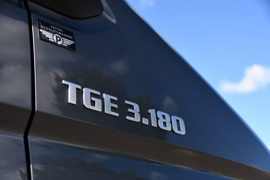 MAN TGE 3.180 35 2.0 L3H3 DC PB Edition Camera, Cruise, Carplay, LED, Automaat, Stoelverwarming, Leder, Trekhaak, Sensoren, Uniek!