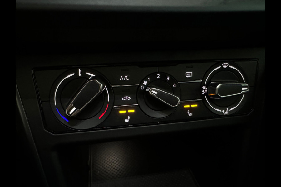 Volkswagen Polo 1.0 TSI R-Line Pano|Stoelverwarming|Lane Assist|Alcantara|IQ