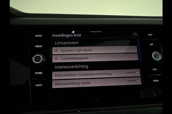 Volkswagen Polo 1.0 TSI R-Line Pano|Stoelverwarming|Lane Assist|Alcantara|IQ