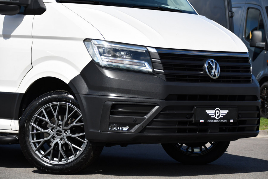 Volkswagen Crafter 35 2.0 TDI L3H2 PB Edition Camera, Cruise, Carplay, LED, Stoelverwarming, Clima, Multimedia, 177pk, Automaat, Uniek!