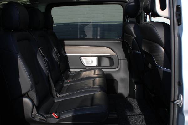 Mercedes-Benz V-Klasse 300d / AMG / Exclusive / DC / 4-Matic / Luchtvering / Pano / Elec Stoel / Burmester / Vol Opties / NIEUWSTAAT.
