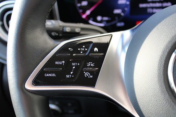 Mercedes-Benz V-Klasse 300d / AMG / Exclusive / DC / 4-Matic / Luchtvering / Pano / Elec Stoel / Burmester / Vol Opties / NIEUWSTAAT.