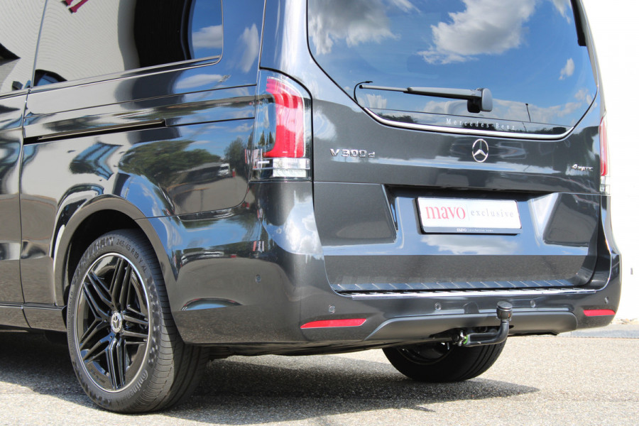 Mercedes-Benz V-Klasse 300d / XXL / AMG / DC / 4-Matic / Luchtvering / Elec Stoel / Burmester / NIEUWSTAAT