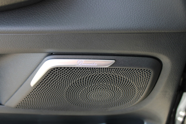 Mercedes-Benz V-Klasse 300d / XXL / AMG / DC / 4-Matic / Luchtvering / Elec Stoel / Burmester / NIEUWSTAAT