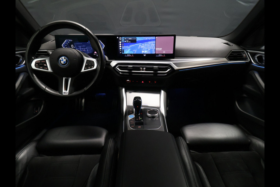 BMW i4 M50 High Executive 84 kWh [TREKHAAK, APPLE CARPLAY, HEAD-UP DISPLAY, STOELVERWARMING, CRUISE CONTROL, CAMERA, PDC V+A, ELEKTRISCHE ACHTERKLEP, NAVIGATIE, LED, LEDER, NIEUWSTAAT]