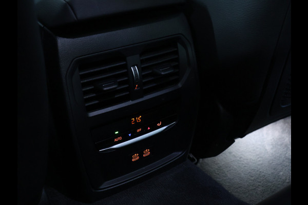 BMW i4 M50 High Executive 84 kWh [TREKHAAK, APPLE CARPLAY, HEAD-UP DISPLAY, STOELVERWARMING, CRUISE CONTROL, CAMERA, PDC V+A, ELEKTRISCHE ACHTERKLEP, NAVIGATIE, LED, LEDER, NIEUWSTAAT]
