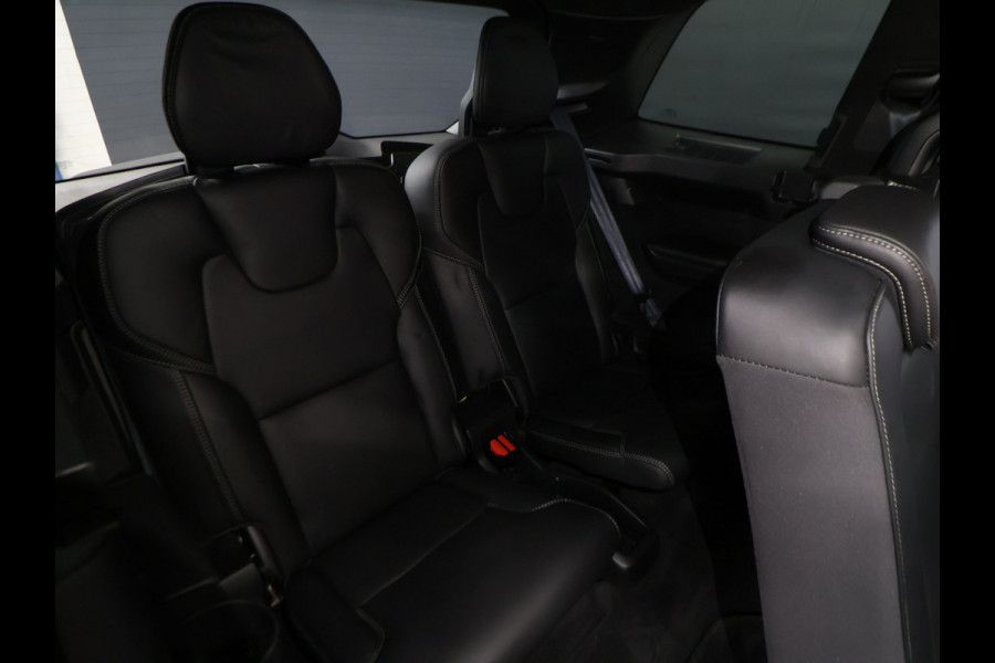 Volvo XC90 2.0 T8 Recharge AWD R-Design [SCHUIFKANTELDAK, TREKHAAK, APPLE CARPLAY, ANDROID, BOWERS & WILKINS, STOELVERWARMING, MEMORY, CRUISECONTROL, 360 CAMERA, PDC V+A, MASSAGE STOELEN, STUURVERWARMING, 7 PERSOONS, NIEUWSTAAT]