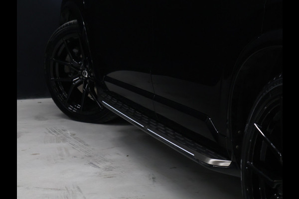 Volvo XC90 2.0 T8 Recharge AWD R-Design [SCHUIFKANTELDAK, TREKHAAK, APPLE CARPLAY, ANDROID, BOWERS & WILKINS, STOELVERWARMING, MEMORY, CRUISECONTROL, 360 CAMERA, PDC V+A, MASSAGE STOELEN, STUURVERWARMING, 7 PERSOONS, NIEUWSTAAT]