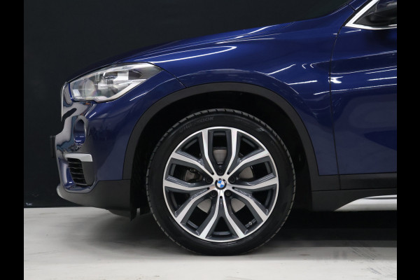 BMW X1 sDrive18i Executive Edition [HEAD-UP DISPLAY, CRUISECONTROL, PDC A, ELEKTRISCHE ACHTERKLEP, CLIMATE CONTROL, NAVIGATIE, LED, NIEUWSTAAT]