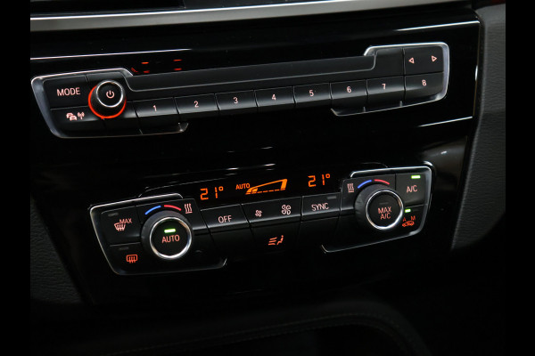 BMW X1 sDrive18i Executive Edition [HEAD-UP DISPLAY, CRUISECONTROL, PDC A, ELEKTRISCHE ACHTERKLEP, CLIMATE CONTROL, NAVIGATIE, LED, NIEUWSTAAT]