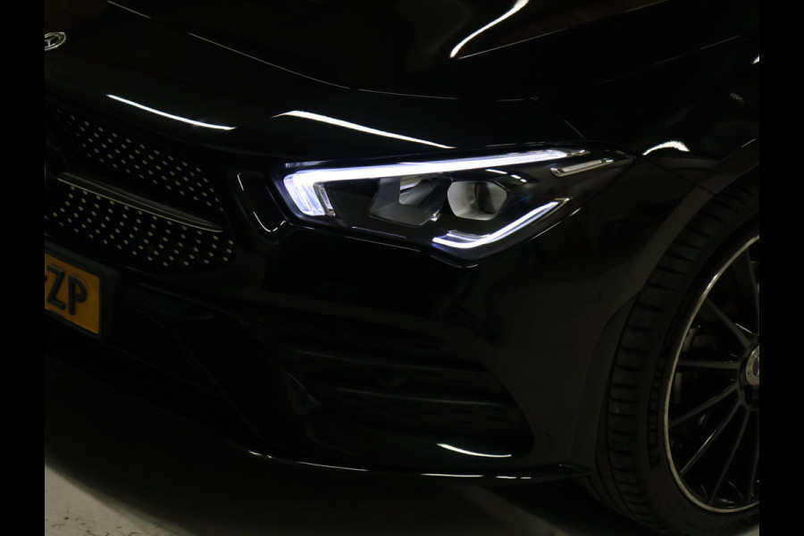 Mercedes-Benz CLA-Klasse 250 e AMG Line [APPLE CARPLAY, ANDROID, TREKHAAK, STOELVERWARMING, CRUISE CONTROL, PDC V+A, ACHTERUITRIJ CAMERA, AMG STYLING, NAVIGATIE, CLIMATE CONTROL, NIEUWSTAAT]