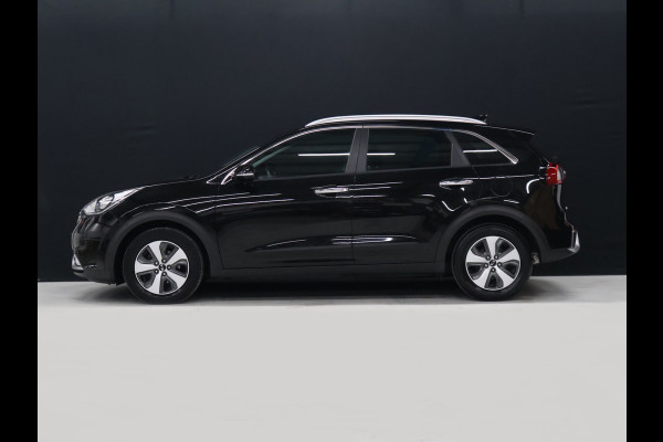Kia Niro 1.6 GDi Hybrid DynamicLine [APPLE CARPLAY, ANDROID, ACHTERUITRIJCAMERA, CRUISECONTROL, CLIMATE CONTROL, HALFLEDER, NAVIGATIE, LANE ASSIST, BLUETOOTH, NIEUWSTAAT]