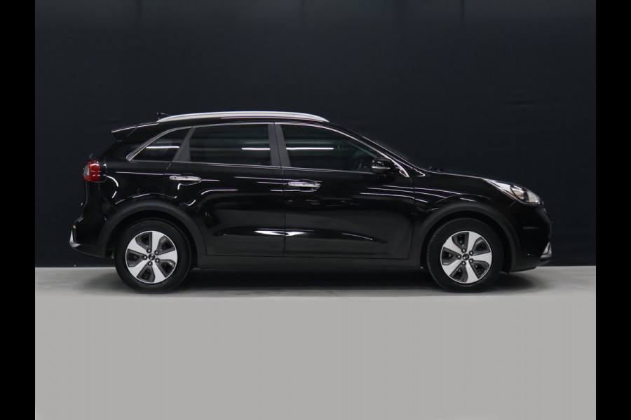 Kia Niro 1.6 GDi Hybrid DynamicLine [APPLE CARPLAY, ANDROID, ACHTERUITRIJCAMERA, CRUISECONTROL, CLIMATE CONTROL, HALFLEDER, NAVIGATIE, LANE ASSIST, BLUETOOTH, NIEUWSTAAT]
