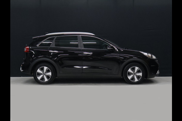 Kia Niro 1.6 GDi Hybrid DynamicLine [APPLE CARPLAY, ANDROID, ACHTERUITRIJCAMERA, CRUISECONTROL, CLIMATE CONTROL, HALFLEDER, NAVIGATIE, LANE ASSIST, BLUETOOTH, NIEUWSTAAT]