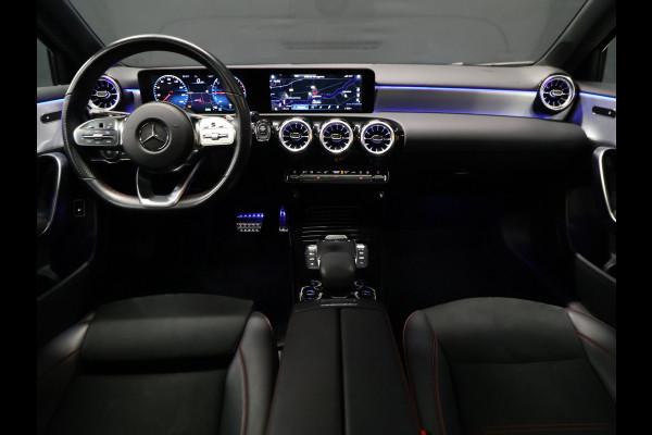 Mercedes-Benz A-Klasse 250 e Business Solution AMG Limited [SCHUIFKANTELDAK, APPLE CARPLAY, ANDROID, STOELVERWARMING, CRUISE CONTROL, PDC V+A, ACHTERUITRIJ CAMERA, KEYLESS ENTRY, CLIMATE CONTROL, NAVIGATIE, NIEUWSTAAT]