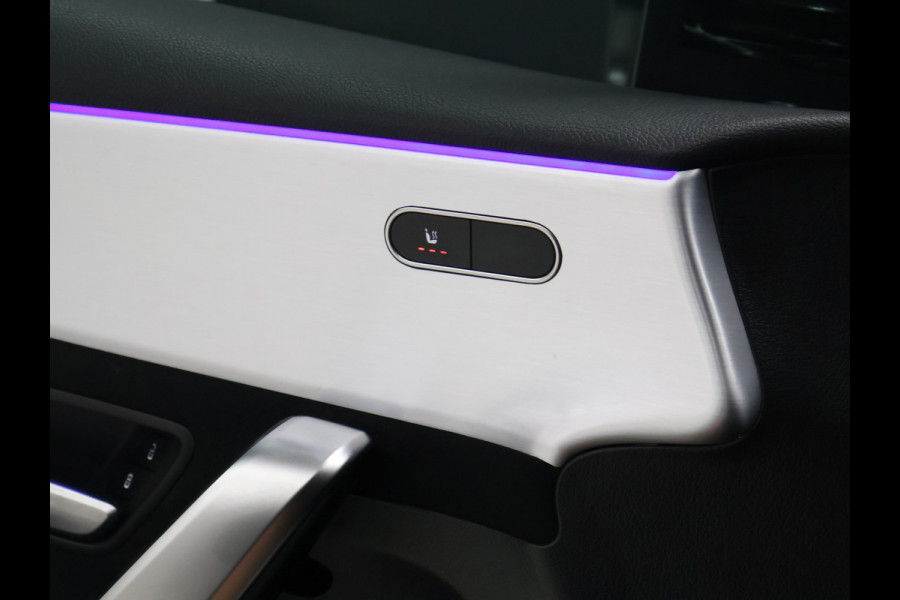 Mercedes-Benz A-Klasse 250 e Business Solution AMG Limited [SCHUIFKANTELDAK, APPLE CARPLAY, ANDROID, STOELVERWARMING, CRUISE CONTROL, PDC V+A, ACHTERUITRIJ CAMERA, KEYLESS ENTRY, CLIMATE CONTROL, NAVIGATIE, NIEUWSTAAT]