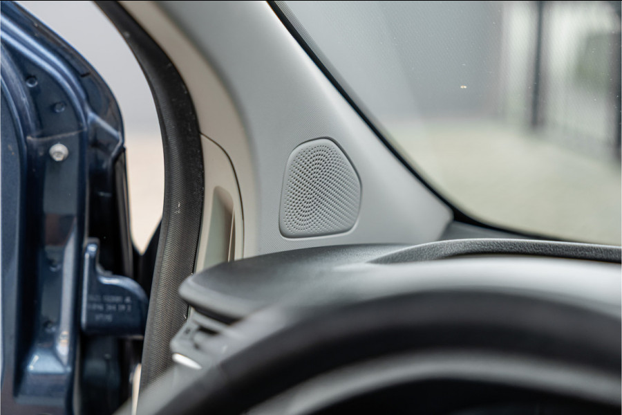 Ford Transit Custom 2.0 TDCI 185 PK Sport | Marge | BPM & BTW Vrij | ACC | Bi-Xenon | Camera | Navigatie | CarPlay | DAB | Trekhaak | Cruise control | Nieuwe APK