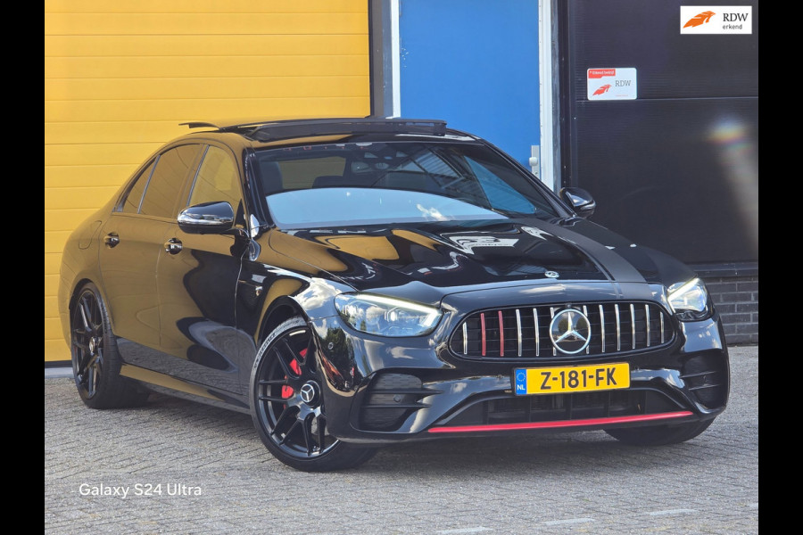 Mercedes-Benz E-Klasse 300 e 4MATIC AMG 63 Look / Acc / Lane Assist / Open Panoramadak / 360 Camera / Navi / Led / Pdc / 20 Inch