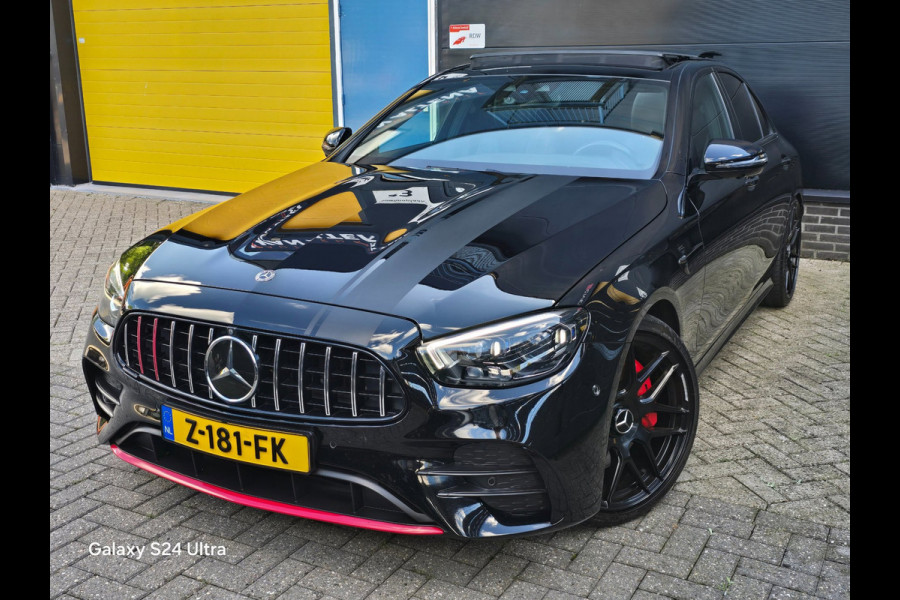 Mercedes-Benz E-Klasse 300 e 4MATIC AMG 63 Look / Acc / Lane Assist / Open Panoramadak / 360 Camera / Navi / Led / Pdc / 20 Inch