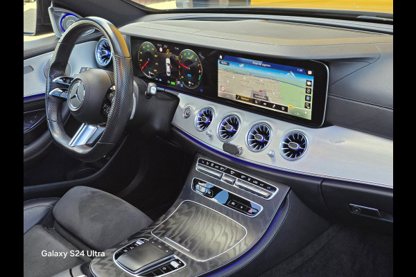 Mercedes-Benz E-Klasse 300 e 4MATIC AMG 63 Look / Acc / Lane Assist / Open Panoramadak / 360 Camera / Navi / Led / Pdc / 20 Inch