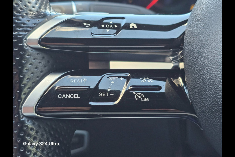 Mercedes-Benz E-Klasse 300 e 4MATIC AMG 63 Look / Acc / Lane Assist / Open Panoramadak / 360 Camera / Navi / Led / Pdc / 20 Inch