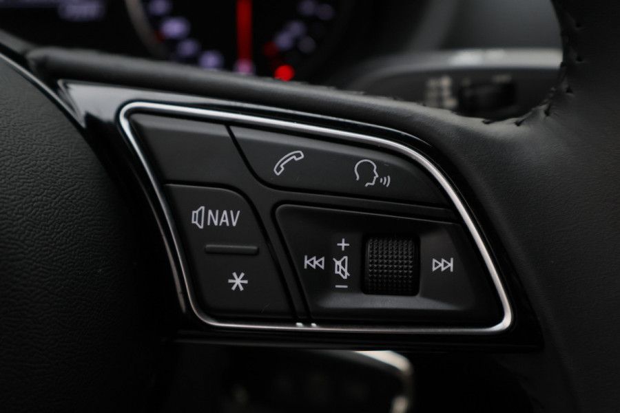 Audi A3 Limousine 30 TFSI Pro Line Leer, Airco, Bi-Xenon, Cruise, Navigatie, Bluetooth, PDC, 18''