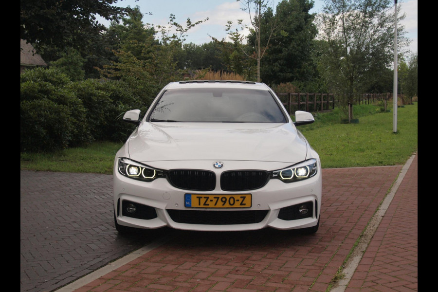 BMW 4 Serie Gran Coupé 420i High Executive | M-Pakket | Panoramadak | Trekhaak | NL-Auto |