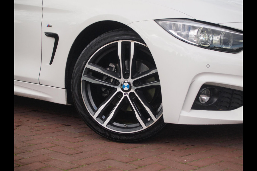 BMW 4 Serie Gran Coupé 420i High Executive | M-Pakket | Panoramadak | Trekhaak | NL-Auto |